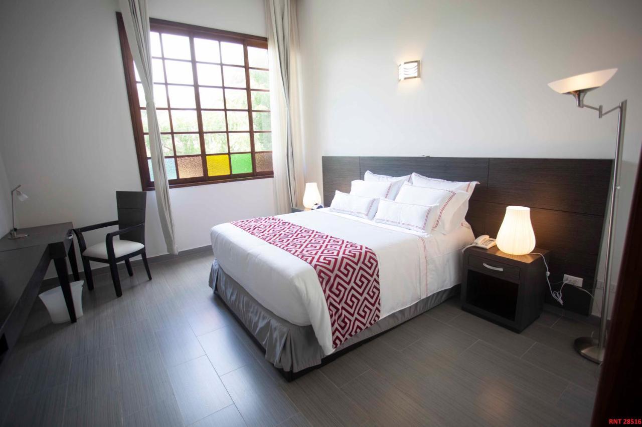 Hotel Union จีราร์ดอท ภายนอก รูปภาพ