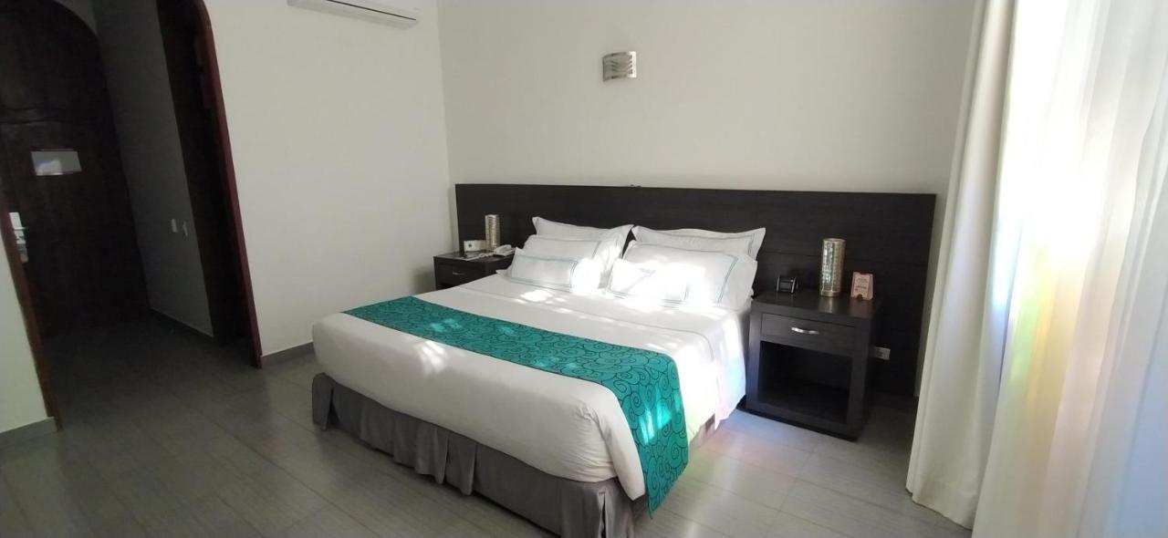 Hotel Union จีราร์ดอท ภายนอก รูปภาพ
