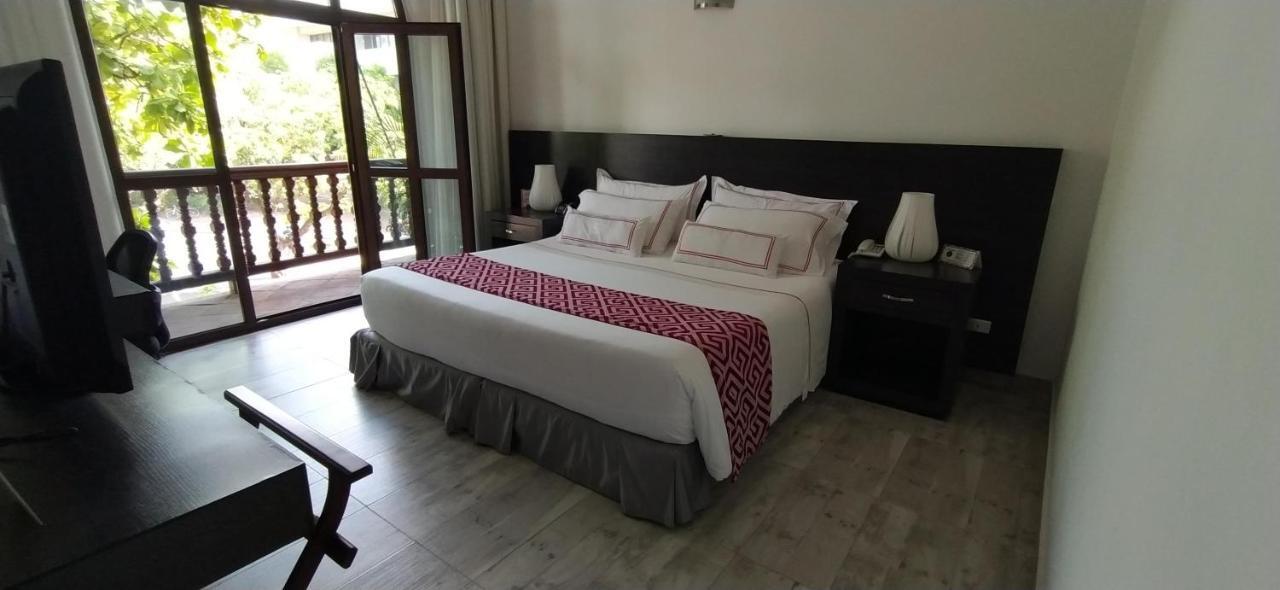 Hotel Union จีราร์ดอท ภายนอก รูปภาพ